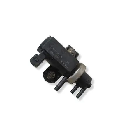 BMW 5 E39 Turbo solenoid valve 72190323 98T182 2246175