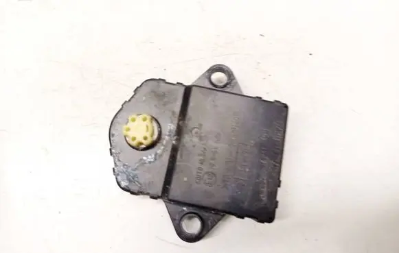 Lexus RX 300 Air flap motor/actuator 3700011879