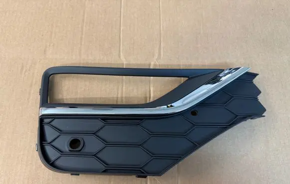 Volkswagen Amarok Front bumper lower grill