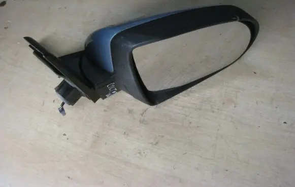Mitsubishi Colt Front door electric wing mirror 7632A164
