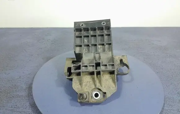 Suzuki SX4 Battery box tray 72522-61M00