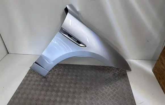Jaguar F-Pace Fender 