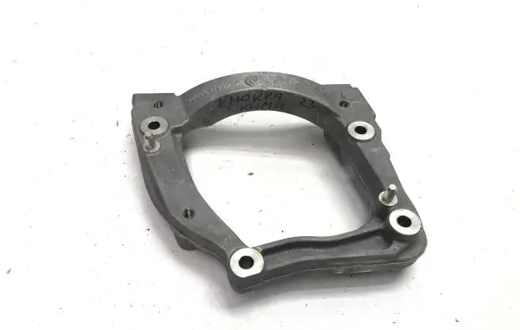 Opel Mokka B A/C compressor mount bracket 9826641380