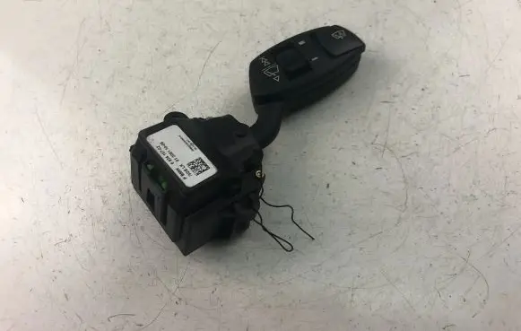 BMW 5 E60 E61 Indicator stalk 692410702