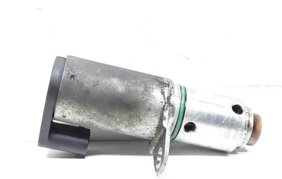 Volvo V70 Camshaft vanos timing valve 31216222