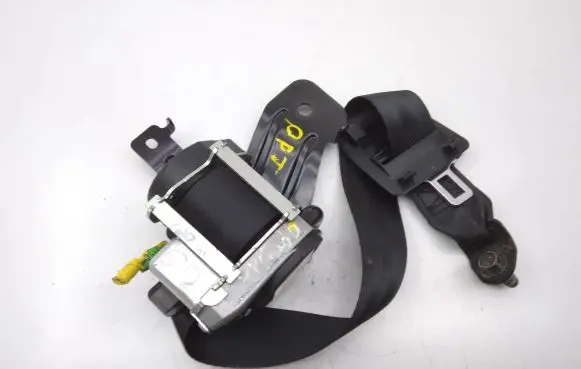 KIA Optima Rear seatbelt