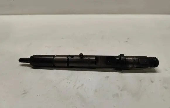 Audi A6 S6 C5 4B Fuel injector 059130201f