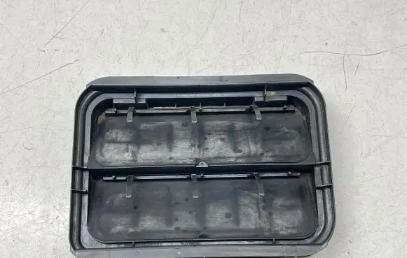 Toyota Proace Quarter panel pressure vent 9675506980
