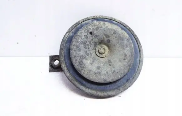 Volkswagen Golf III Horn signal A28657625