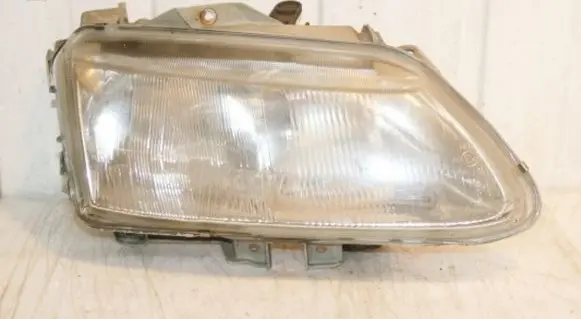 Renault Espace III Headlight/headlamp 7701038270