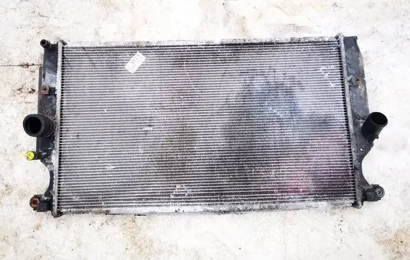 Coolant radiator