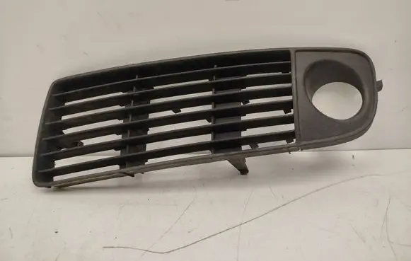 Audi A6 S6 C5 4B Front bumper lower grill 12462 4B0807681G