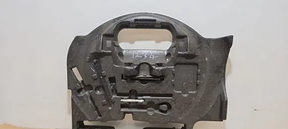 Mercedes-Benz ML W166 Tool box A1668990021