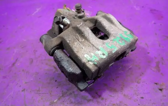 Nissan Primera Rear brake caliper