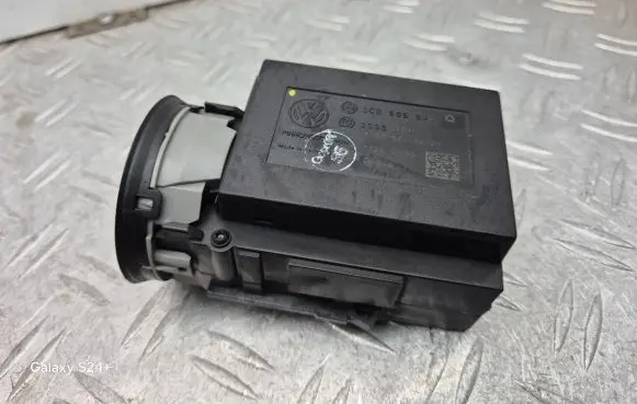 Volkswagen PASSAT B6 Ignition lock 3C0905843Q