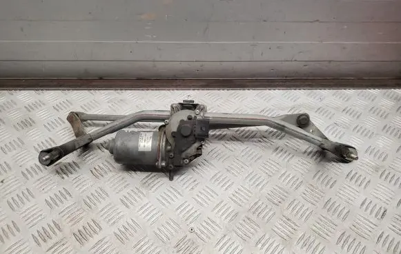 Jaguar XF Front wiper linkage and motor 8X2317500AD