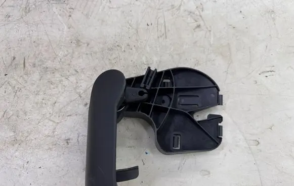 Audi A3 S3 8V Engine bonnet (hood) release handle 8T1823633