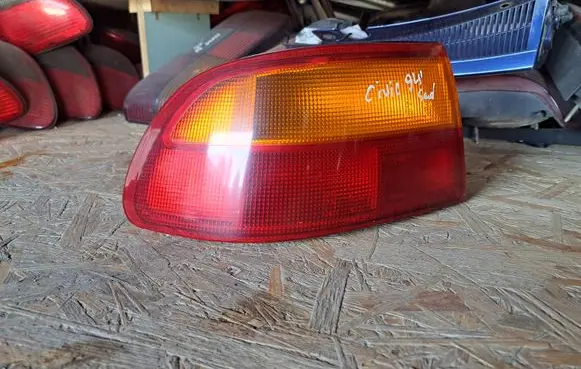 Honda Civic Rear/tail lights 0431128