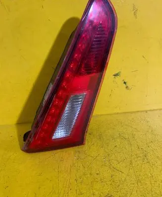 Alfa Romeo Giulietta Tailgate rear/tail lights 50513401