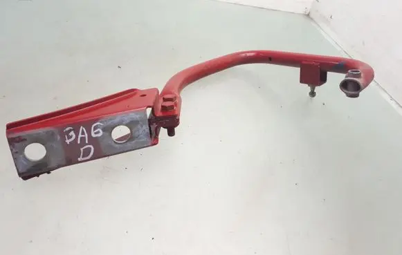 Alfa Romeo GTV Tailgate/trunk/boot hinge