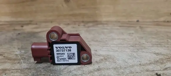 Volvo C30 Airbag deployment crash/impact sensor 30737138