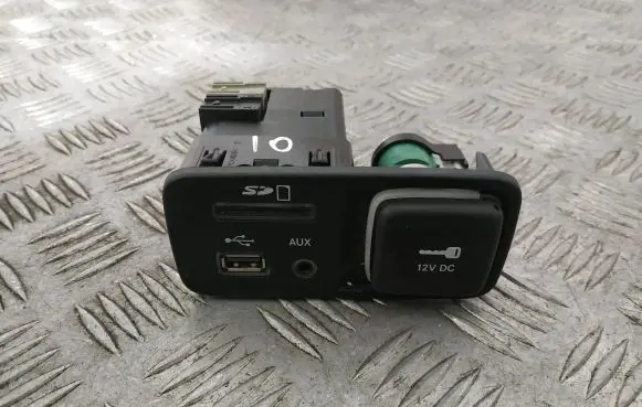 Jeep Cherokee AUX in-socket connector 68146070AD