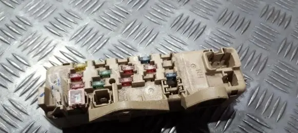 Mazda 626 Fuse box set