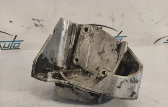 Jeep Grand Cherokee (WJ) Power steering pump mounting bracket 53013545AA