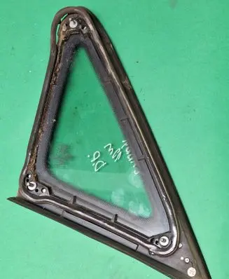 Volkswagen Caddy Front triangle window/glass 