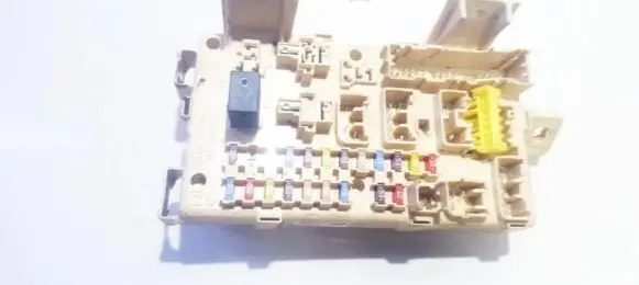 Toyota Avensis T250 Fuse box set 82641ca010f 4450511830