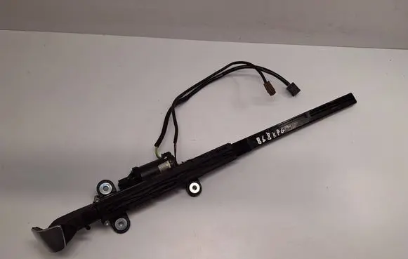 BMW 4 F32 F33 Seat belt adjustment motor 72117307915