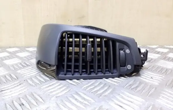 KIA Sorento Dash center air vent grill 974403E500
