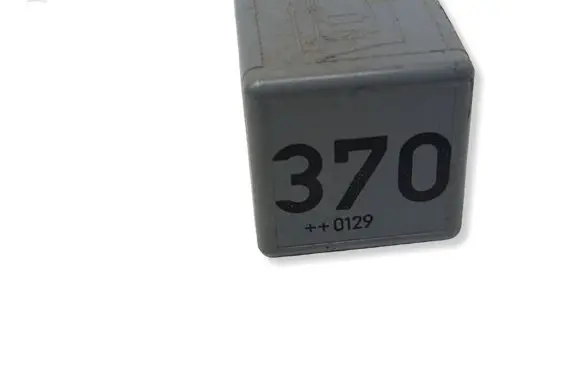 Audi A4 S4 B6 8E 8H Other relay 8D0951253