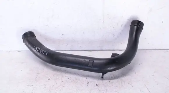 Volvo XC70 Intercooler hose/pipe 31261343