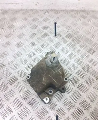 Mercedes-Benz E W211 Engine mounting bracket A2722231704