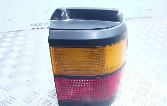 Volkswagen PASSAT B3 Rear/tail lights 333945112 86047