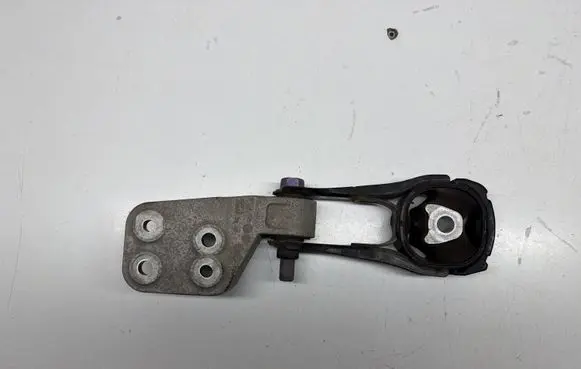 Toyota C-HR I Engine mounting bracket AC46000