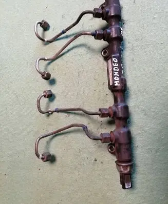 Ford Mondeo Mk III Fuel main line pipe R9144Z050B 0509800955