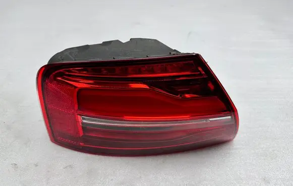 Audi A8 S8 D4 4H Rear/tail lights 4H0945095J 4H0945095