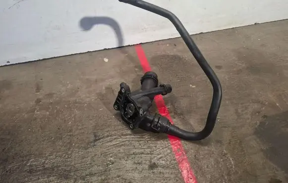 Volvo V60 Thermostat/thermostat housing 31293556 31293985