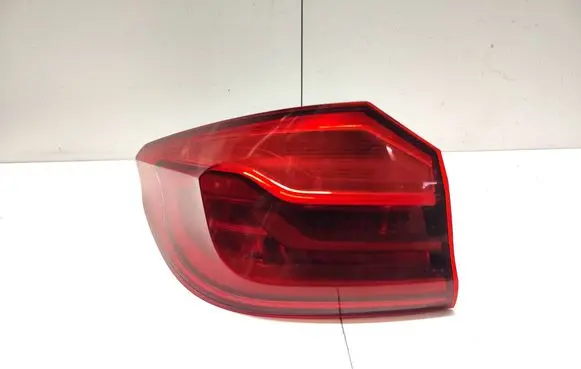 Rear/tail lights