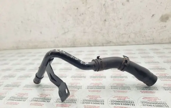 Volkswagen Touareg I Engine coolant pipe/hose