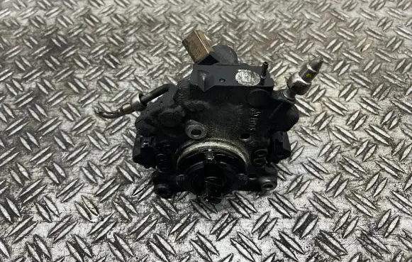 Opel Antara Fuel injection high pressure pump 28318240