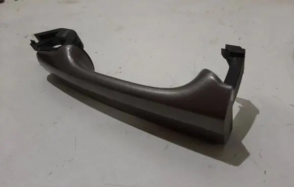 Front door exterior handle/bracket