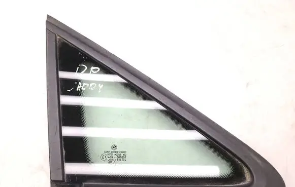 Volkswagen Caddy Front triangle window/glass 2K5845412