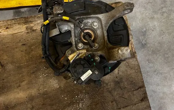 Ford Mondeo MK V Rear wheel hub spindle/knuckle JG9C2D251A