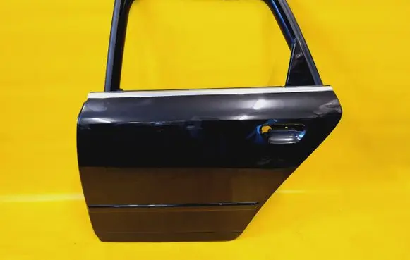 Audi A4 S4 B6 8E 8H Rear door