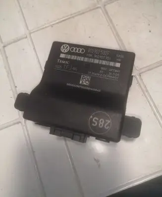 Volkswagen Golf Plus Gateway control module 1K0907530F 1K0907951