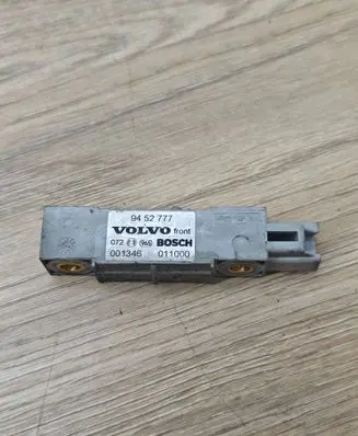 Volvo XC70 Airbag deployment crash/impact sensor 9452777 011000 001346