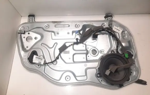 Volvo V50 Front window lifting mechanism without motor 8679080